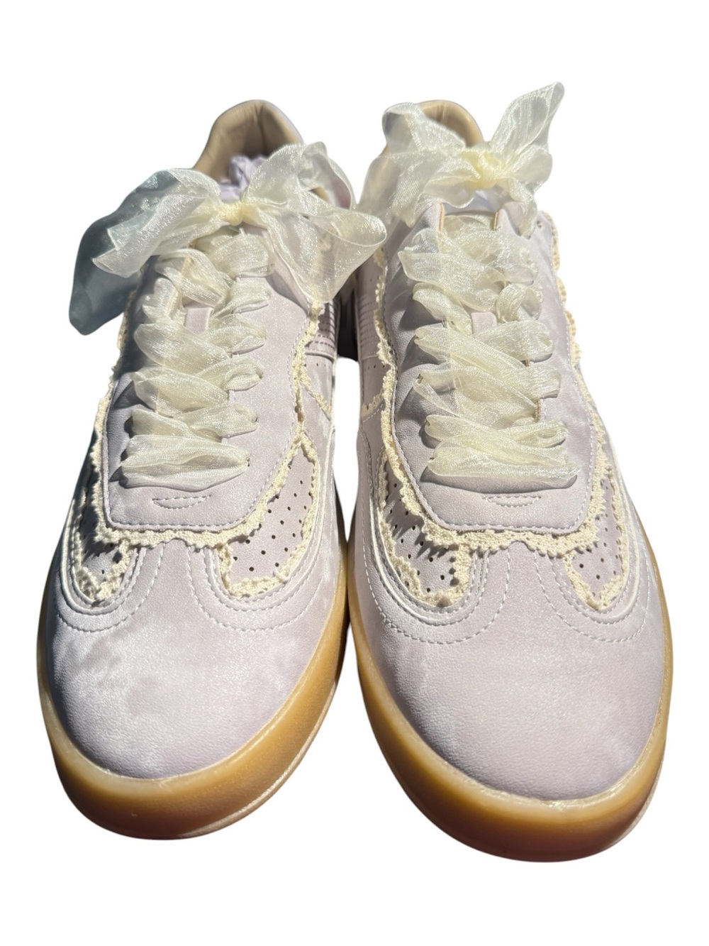 Mi.iM Lavender Lace Ribbon Sneakers Women’s Size 10 NWOB